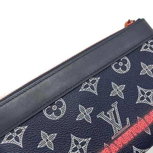 Louis Vuitton Apollo Pochette Navy Canvas Clutch Bag (Pre-Owned) - Picture 6 of 11